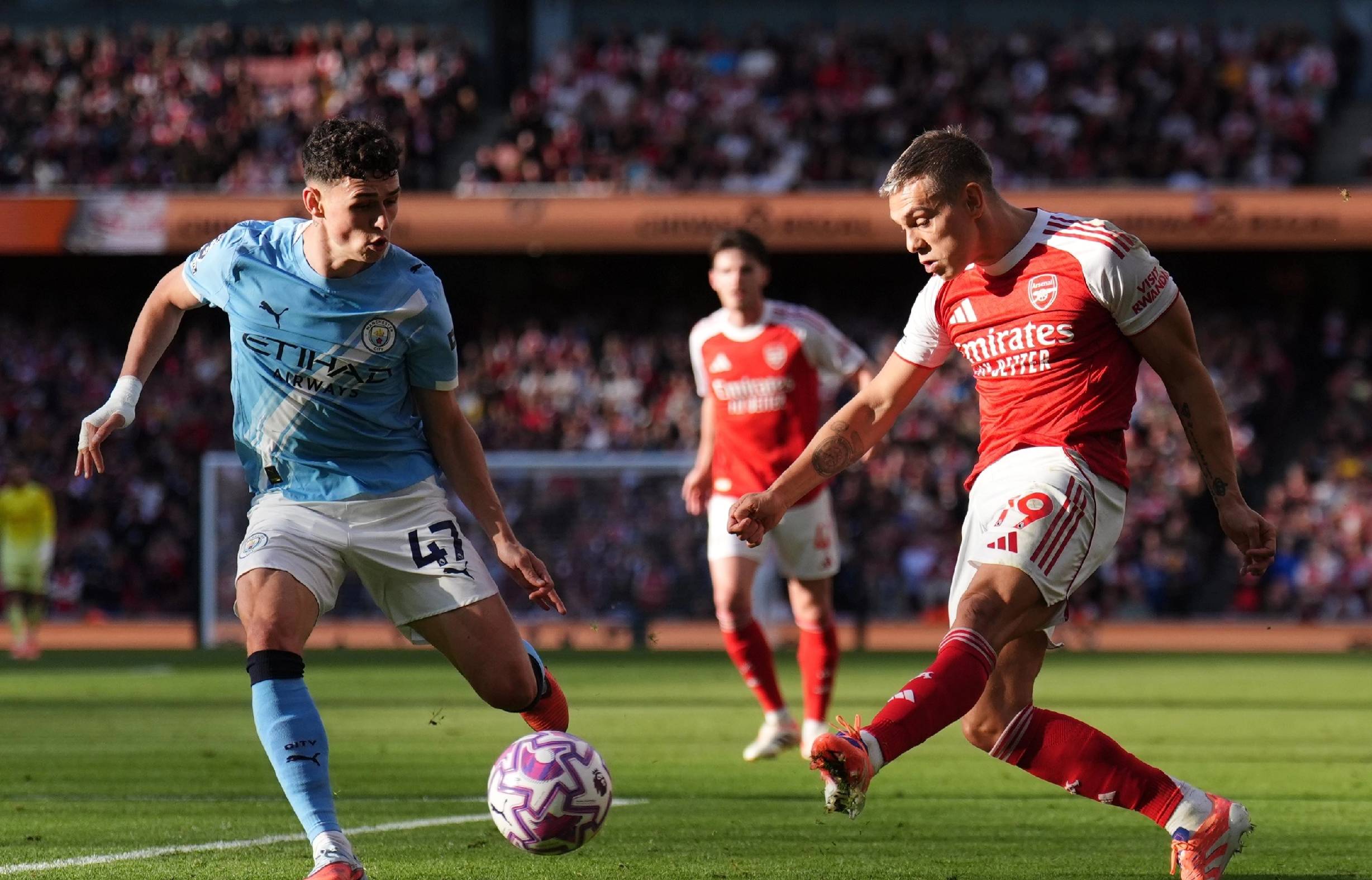 罗马诺：皇马退出科纳特争夺战，利物浦不会无限期等球员决定（罗马诺：皇马已退出科纳特竞争，利物浦不会无期限等待球员决定）