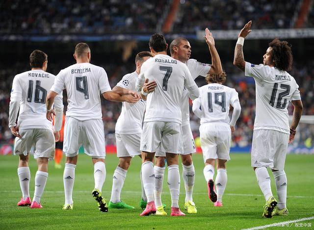 朱鹏宇：感谢俱乐部、李导还有教练组本赛季给我这么多机会（朱鹏宇：感谢俱乐部、李导与教练组在本赛季给予我的众多机会）